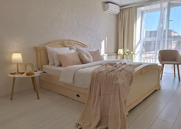 Серце Полтави Двокімнатна Студія У Центрі Міста Мережа Alex Apartments Документи Для Відряджень Безготівковий Розрахунок