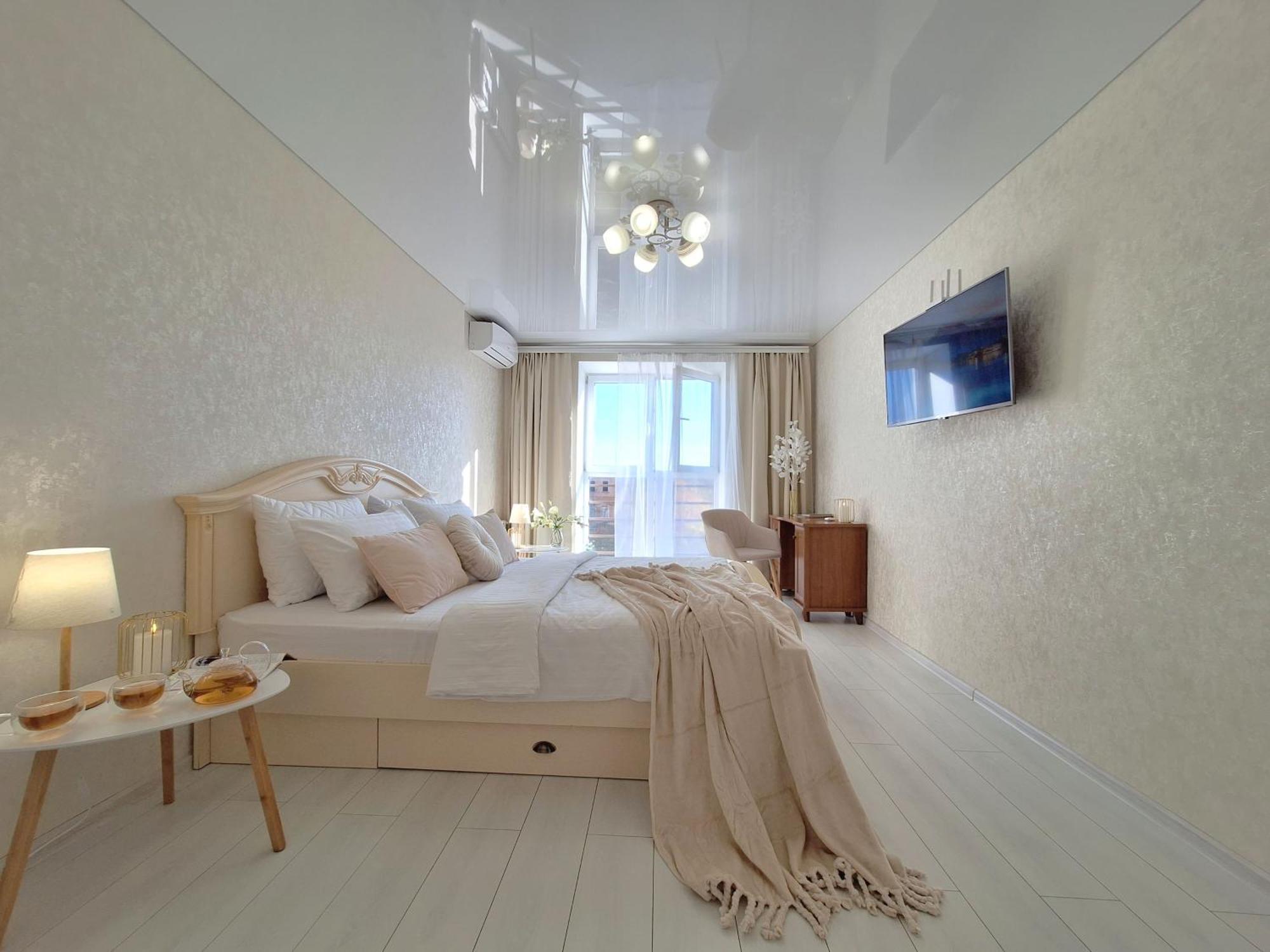 Apartment серце полтави: двокімнатна студія в центрі від Alex Poltava